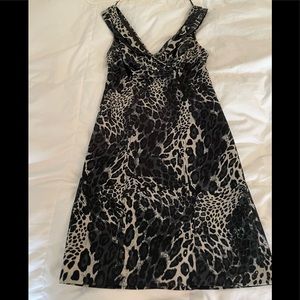 Guess leopard print midi body hugging dress